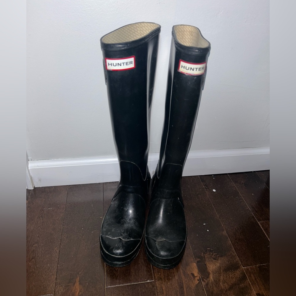 Women’s size 6 hunter boots!